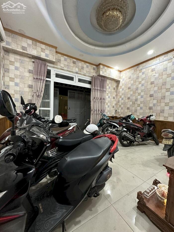 Hình ảnh Nhà view GÓC đẹp 1 sẹc HXH Quang Trung ngang 8.5m 119m2 4 lầu đang KD chỉ 12.8 tỷ. 6