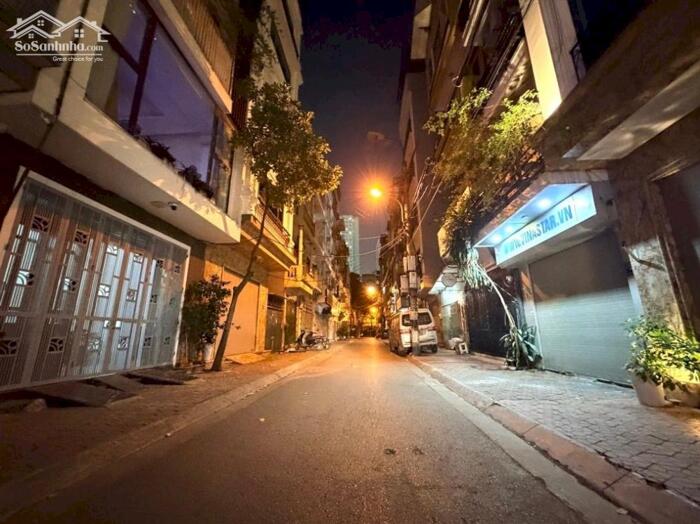 Hình ảnh Bán nhà đường Láng_7 chỗ ngủ nhà_ mt rộng_55m2_giá chào 14 tỷ 2