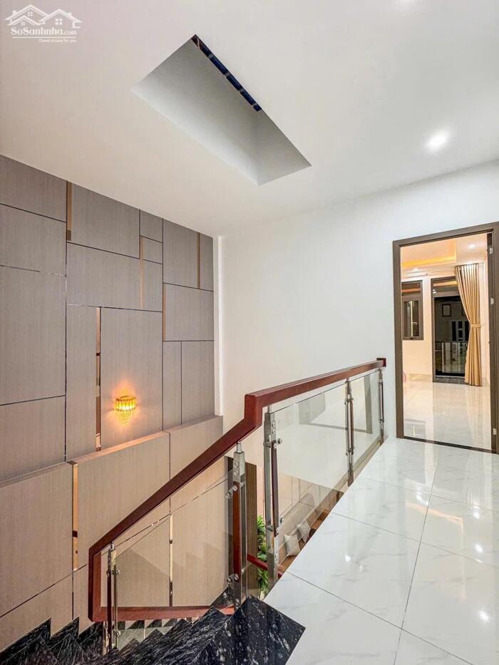 Hình ảnh Bán Nhà Trệt Lầu Full Nội Thất Hẻm 102 Lê Anh Xuân Ninh Kiều Cần Thơ 6