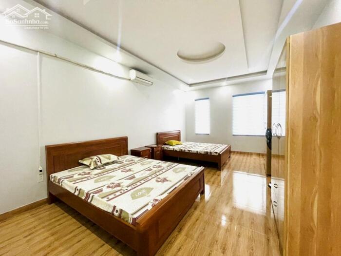 Hình ảnh Cho thuê nhà phố Văn Cao, 4 p.ngủ full đồ, DT: 55m2. 3