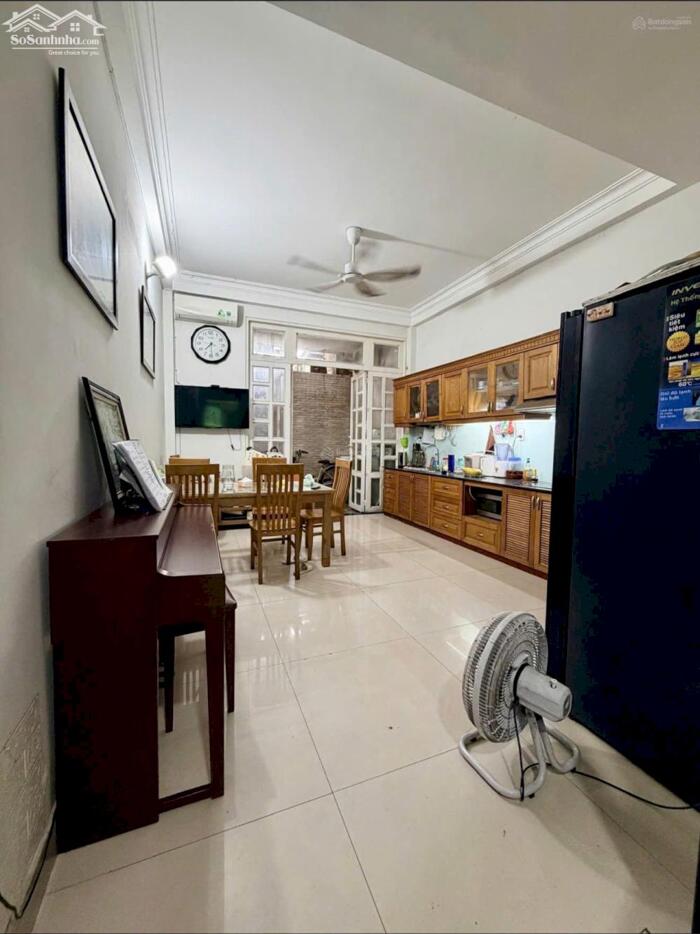 Hình ảnh Bán Nhà 4 Tầng Ngay Phố Đêm Xuân Thủy Thảo Điền DT:90m2(4mx22,5m) Giá 24,5 Tỷ TL 3