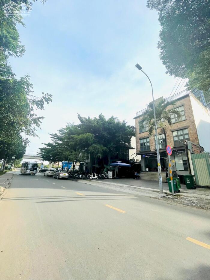 Hình ảnh Bán Đất Măt Tiền Giang Văn Minh-Ngay Ga Metro An Phú,Q2 DT:240m2(12x20)-Giá 70 Tỷ TL 3