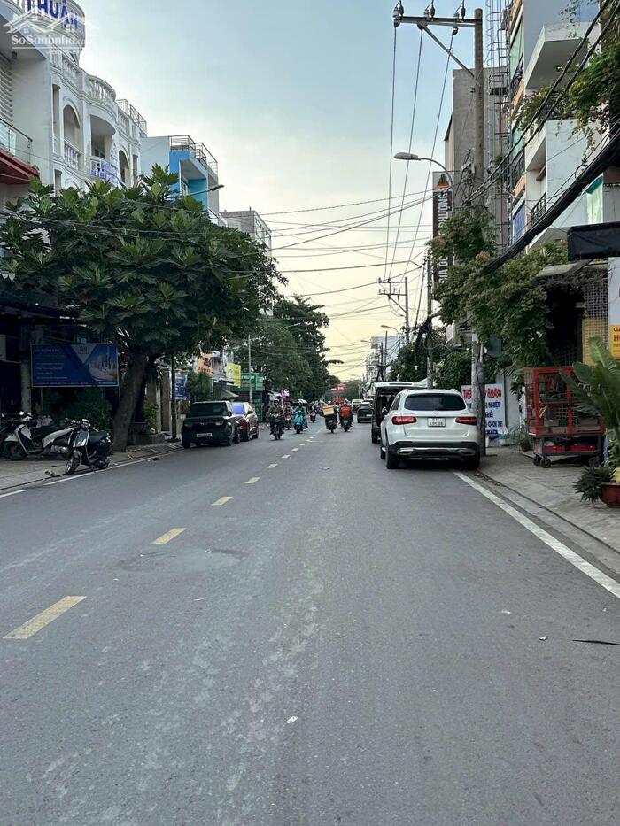 Hình ảnh Bán nhà 5 tầng đẹp hẻm 220 Nguyễn Văn Khối 80m2 view GÓC KD tốt tặng nội thất chỉ 17 tỷ. 0