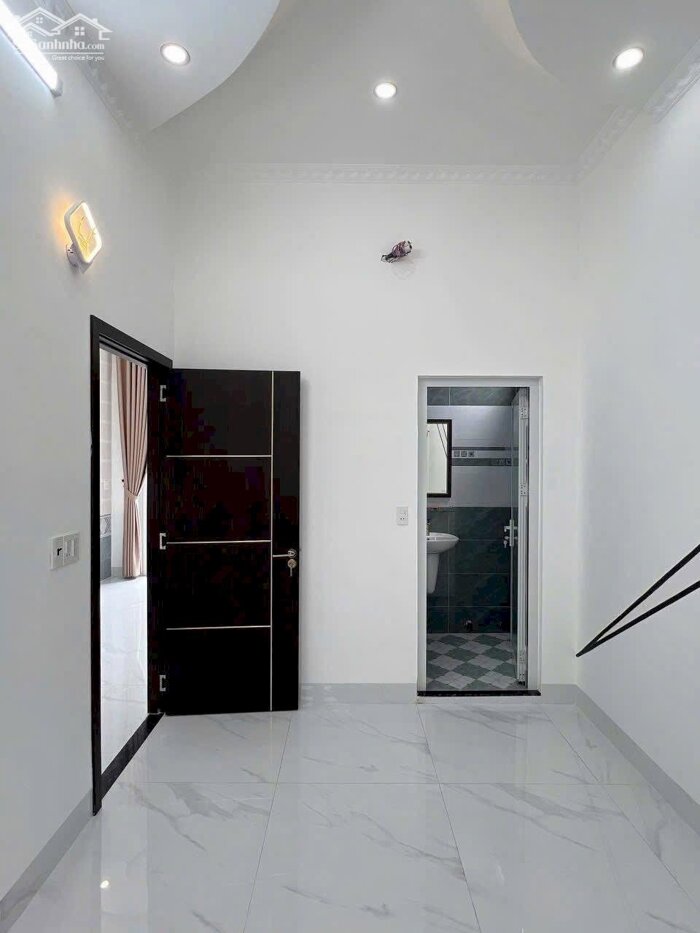 Hình ảnh Bán Nhà 1 Trệt 2 Lầu Cách Trục chính Liên tổ 12-20 đường Nguyễn Văn Cừ 30m, P.Tân An, TP.Cần Thơ 16