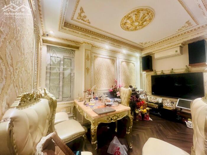 Hình ảnh Bán nhà Lê Duẩn 49m2 nhà đẹp ngõ to vị trí đẹp đủ nội thất 13.2 tỷ 0