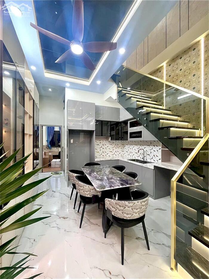 Hình ảnh Bán Nhà Trệt Lầu 3 phòng Ngủ - hẻm đường Hồ Bún Xáng - Gần ĐHCT 2