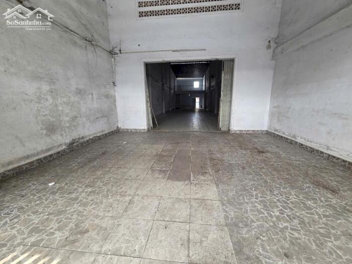 Hình ảnh Chính Chủ Cho Thuê Nhà Xưởng MT Đặng Thúc Vịnh HM. Dt: 180m Xe container 3