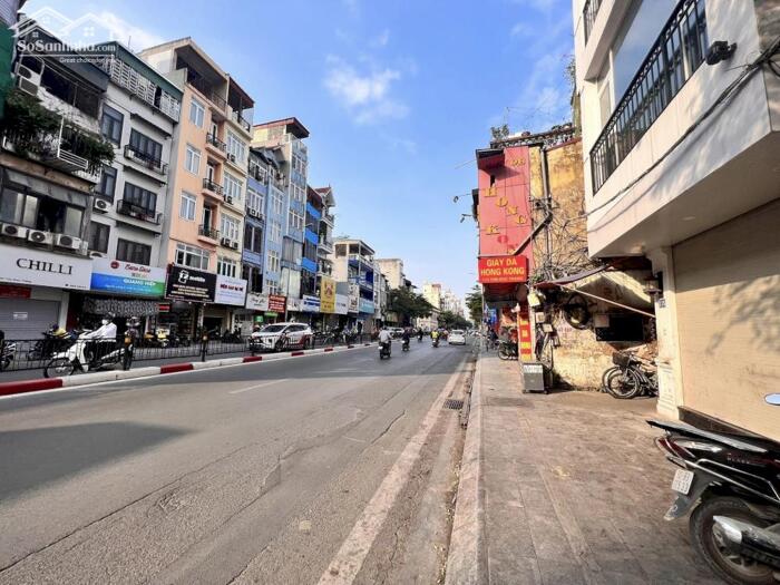 Hình ảnh Bán Nhà Mặt Phố Tôn Đức Thắng Đống Đa 36m2-6T LÔ GÓC 21,1 Tỷ Có Thương Lượng. 3