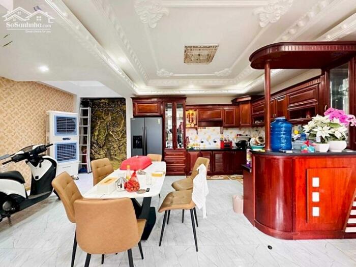 Hình ảnh Chỉ 16 tỷ xí có nhà 5 lầu HXH đẹp ngang 6.5m 104m2 vài bước ra Phan Huy Ích tới Emart. 5