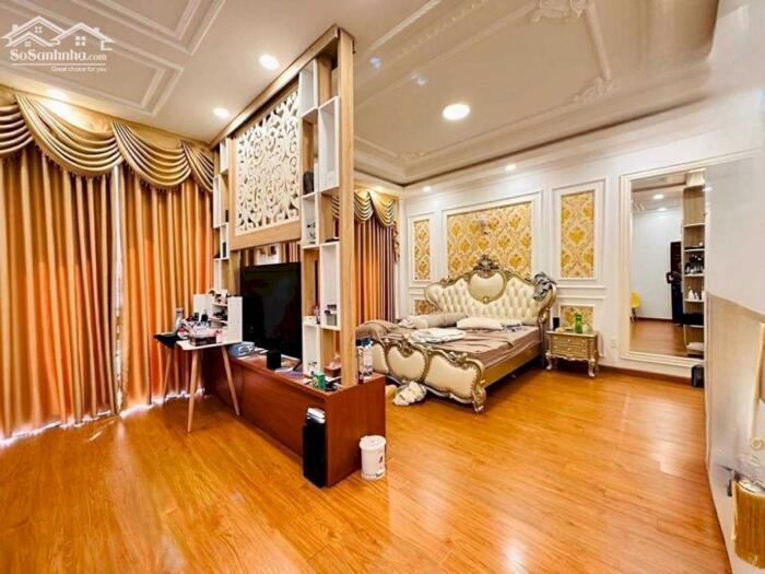 Hình ảnh Chỉ 16 tỷ xí có nhà 5 lầu HXH đẹp ngang 6.5m 104m2 vài bước ra Phan Huy Ích tới Emart. 0