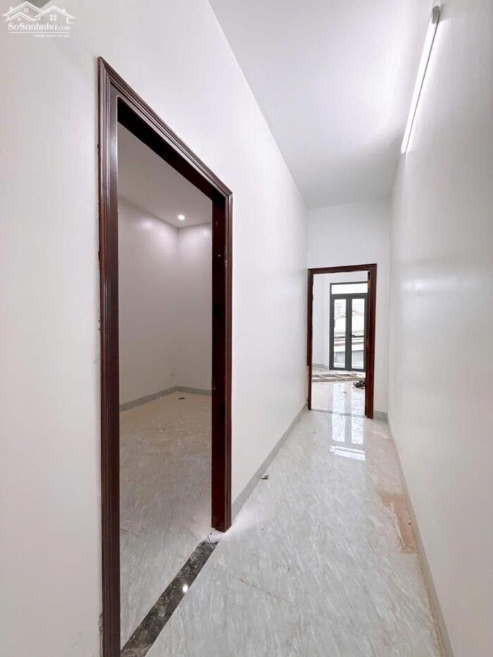 Hình ảnh Nhà 3 phòng Ngủ - Gần ĐHYD, ĐKTW, Hồ Bún Xáng ĐHCT - Ô Tô đậu trong Nhà 5