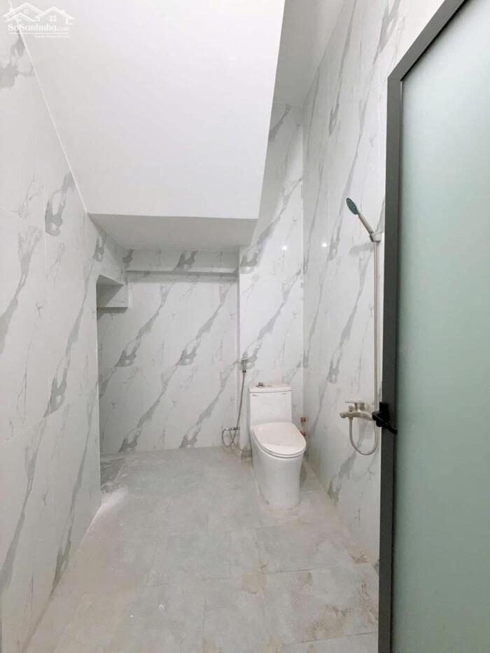 Hình ảnh Nhà 3 phòng Ngủ - Gần ĐHYD, ĐKTW, Hồ Bún Xáng ĐHCT - Ô Tô đậu trong Nhà 2