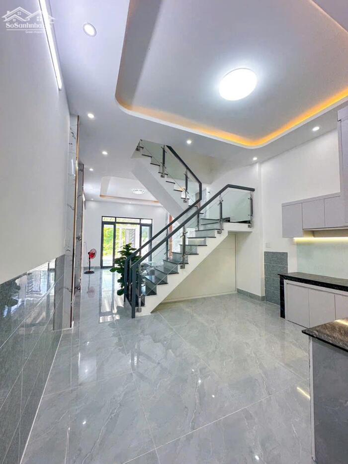 Hình ảnh Nhà Lầu Mặt Tiền Kinh Doanh – 100m² – Chỉ 700 Triệu, Sổ Riêng 4