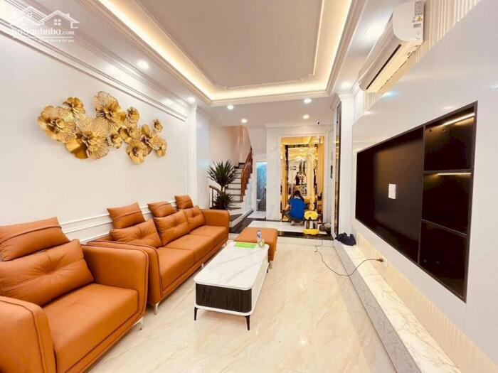 Hình ảnh Siêu Phẩm Nhà Cổ Linh, Long Biên 43m2, 5T giá 9,95 tỷ (ngõ thông trước nhà) 0