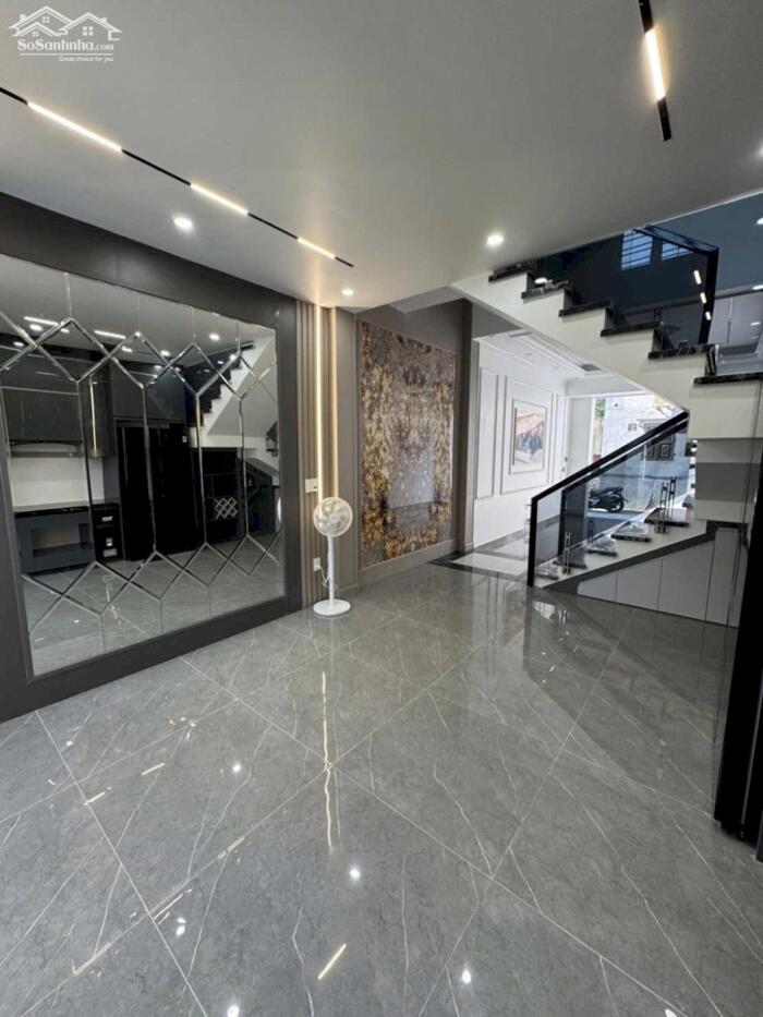 Hình ảnh Bán chung cư cao cấp phố Đốc Ngữ 100m2 nhà đẹp 3 ngủ 9.6 tỷ 2