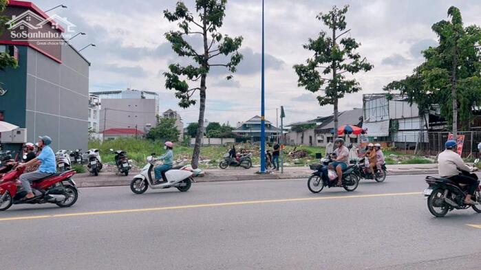 Hình ảnh 1930m2 có 1200m2 thổ cư mặt tiền Lê Thị Hà-Tân Xuân-Hóc Môn.145ty 0