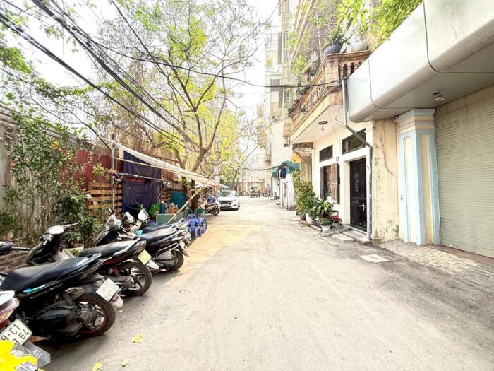 Hình ảnh Bán nhà Đặng Tiến Đông - Đống Đa, 96m, Ô tô tránh, Gần hồ Hoàng Cầu, 3 Tầng, Giá 25,5 tỷ 2