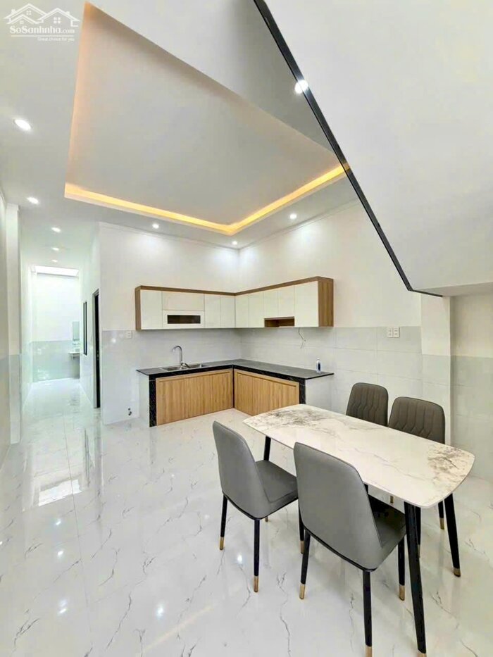 Hình ảnh Nhà lầu sau Trạm thu phí – 4PN – Trả trước chỉ 650 triệu 5