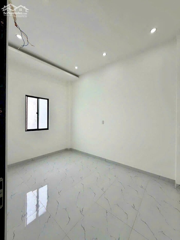 Hình ảnh Nhà lầu sau Trạm thu phí – 4PN – Trả trước chỉ 650 triệu 3