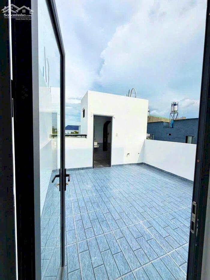 Hình ảnh Nhà lầu sau Trạm thu phí – 4PN – Trả trước chỉ 650 triệu 2