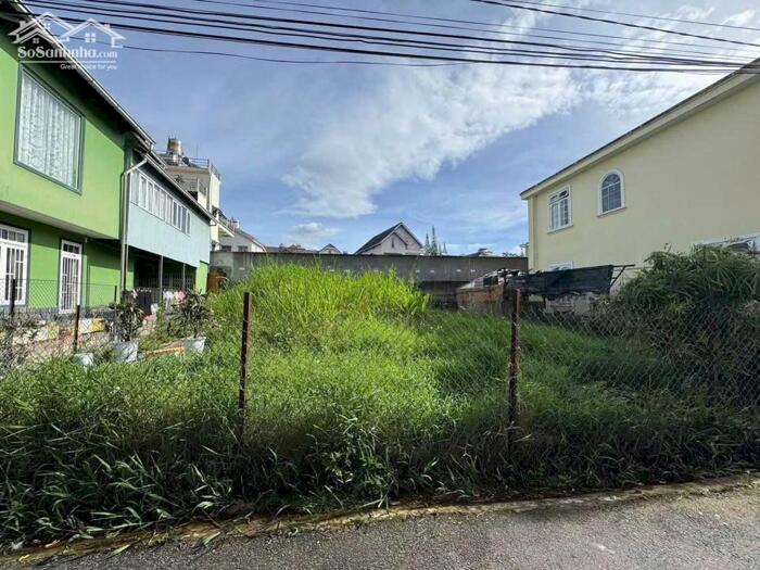 Hình ảnh đất biệt thự 260m giá :10 tỷ trung tâm Đà Lạt, cách hồ xuân hương 5 phút di chuyển , ngang : 12,6m 0