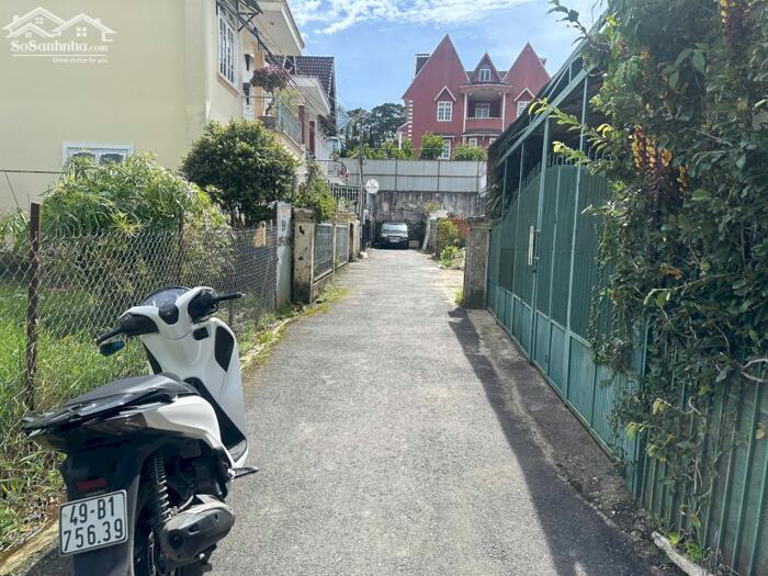 Hình ảnh đất biệt thự 260m giá :10 tỷ trung tâm Đà Lạt, cách hồ xuân hương 5 phút di chuyển , ngang : 12,6m 2