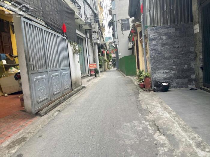 Hình ảnh Bán 88,3m đất ngõ 126 Lệ Mật, ô tô 7 chỗ vào nhà, cách 1 nhà ra đường ô tô tránh 3