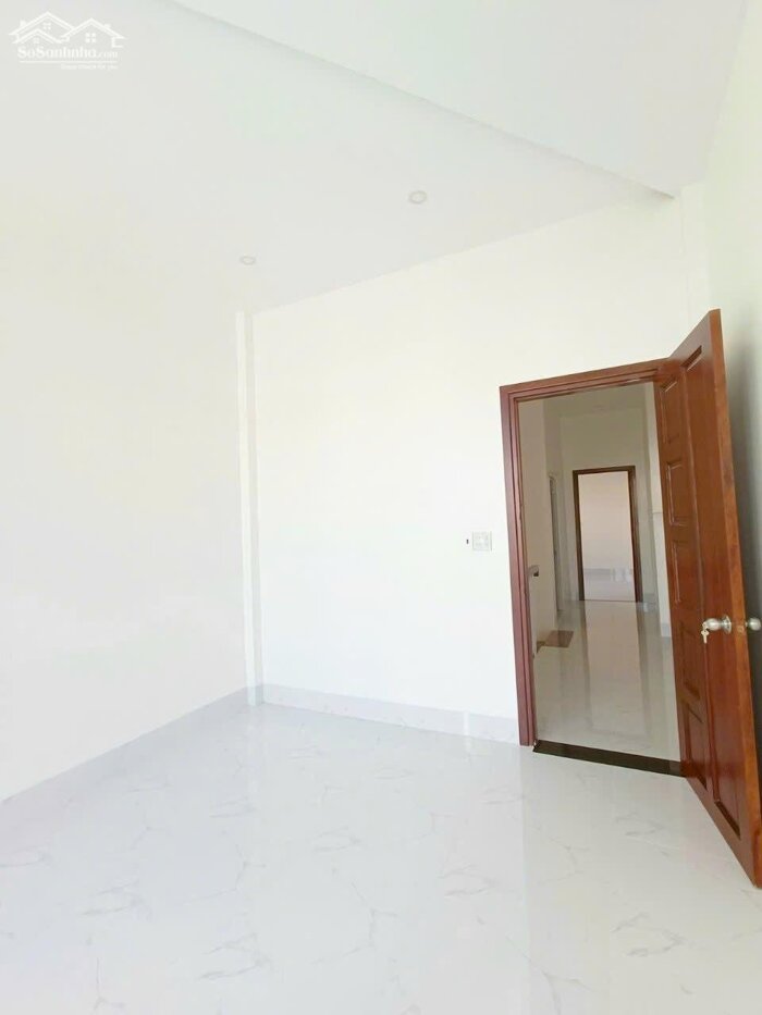 Hình ảnh Bán Nhà Trệt Lầu Trục Chính Hẻm 56 Lê Anh Xuân - Lộ nhựa 6m 6