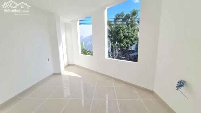 Hình ảnh BÁN NHÀ GÓC 2 MẶT TIỀN – TRUNG TÂM NHA TRANG 0