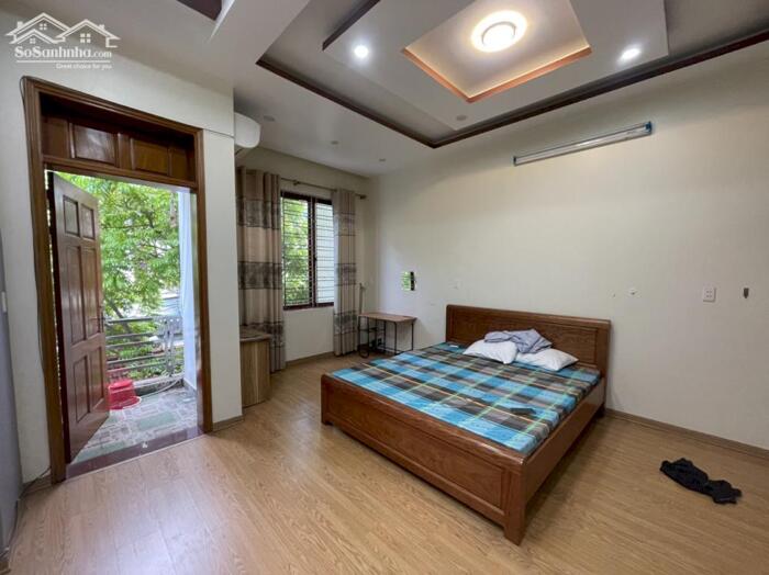 Hình ảnh Cho thuê nguyên căn sân cổng 110m2 Văn Cao, 4 p.ngủ. 1