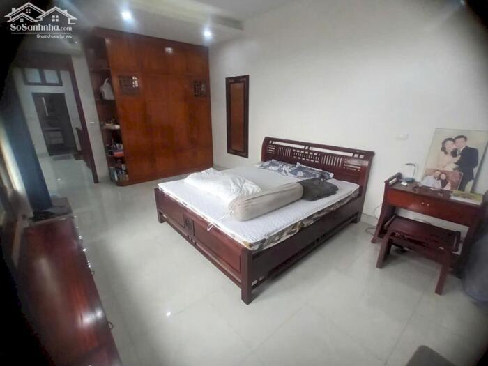 Hình ảnh Bán nhà dân xây kiên cố, 91m2 thiết kế 3,5 tầng mới 99%, đường 13m gần hồ Đầm Tranh giá 20,7 tỷ 5