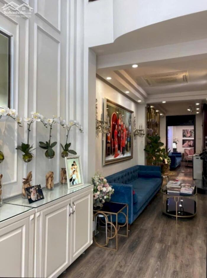 Hình ảnh Mặt Tiền 8M Mặt phố Hòa Mã 5 Tầng 53 Tỷ Sổ Đỏ Chính Chủ Vuông 5