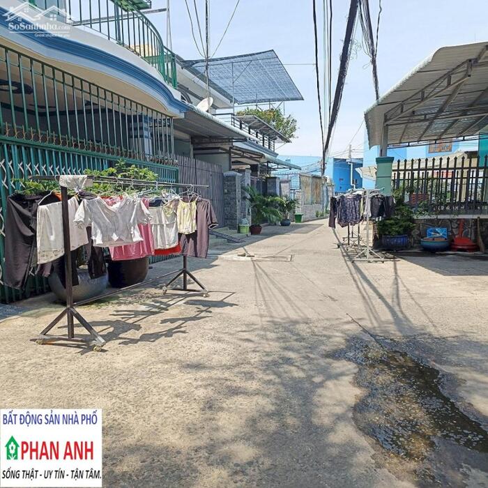 Hình ảnh Bán gấp nhà phố Quận 9 | Hẻm xe hơi 1 sẹc đường Đỗ Xuân Hợp | 135 m² đất, chỉ có 54 tr/ m². 4