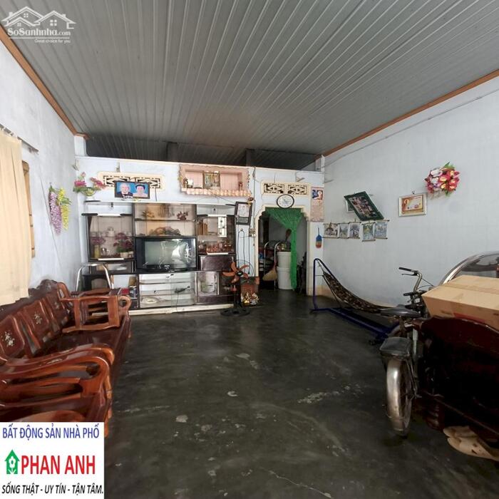 Hình ảnh Bán gấp nhà phố Quận 9 | Hẻm xe hơi 1 sẹc đường Đỗ Xuân Hợp | 135 m² đất, chỉ có 54 tr/ m². 3