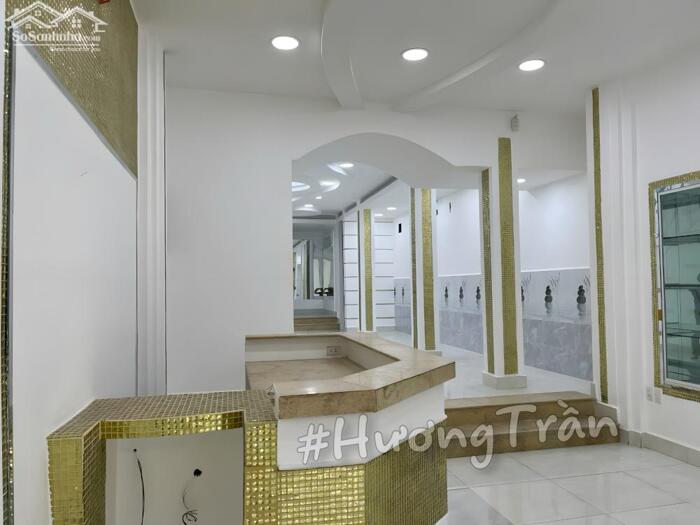 Hình ảnh 45 triệu - CHO THUÊ NHÀ 4 TẦNG (full kính) MẶT TIỀN ĐƯỜNG NGUYỄN TRÃI 4