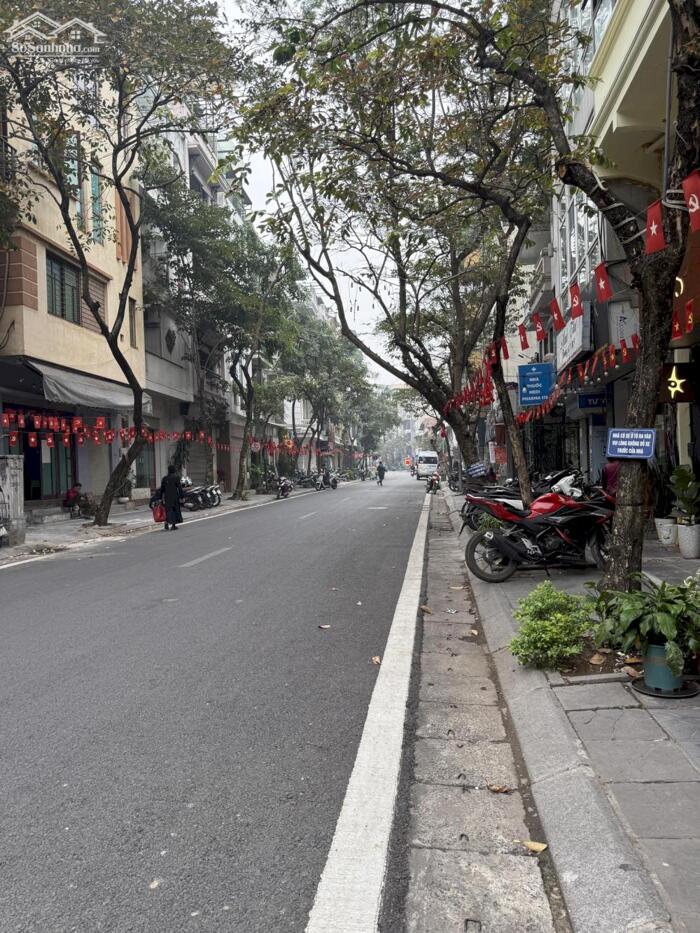 Hình ảnh Bán Nhà Mặt Phố Sơn Tây Ba Đình 71m2-5T MT5m 2 THOÁNG 58,8 Tỷ Có Thương Lượng. 0