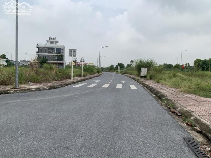 Hình ảnh Nhỉnh 16 tỷ đất phân lô vỉa hè, vừa dư địa phát triển vừa định cư đều được, gần hồ 30ha chỉ vài bước chân 2