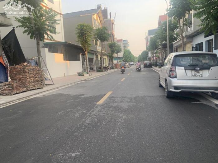 Hình ảnh Bán 75m đất đấu giá Thạch Bàn sau dãy đường Bát Khối 1 dãy nhà, giá 16,5 tỷ có thương lượng sâu 2