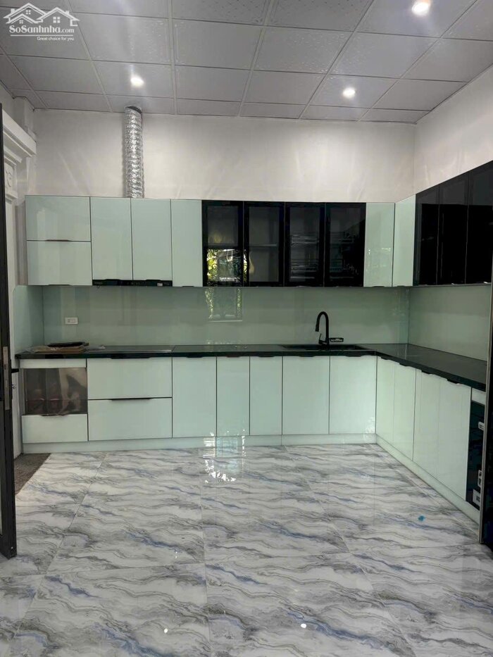 Hình ảnh Cho thuê nhà 5 tầng đường Trần phú, Vĩnh yên 3