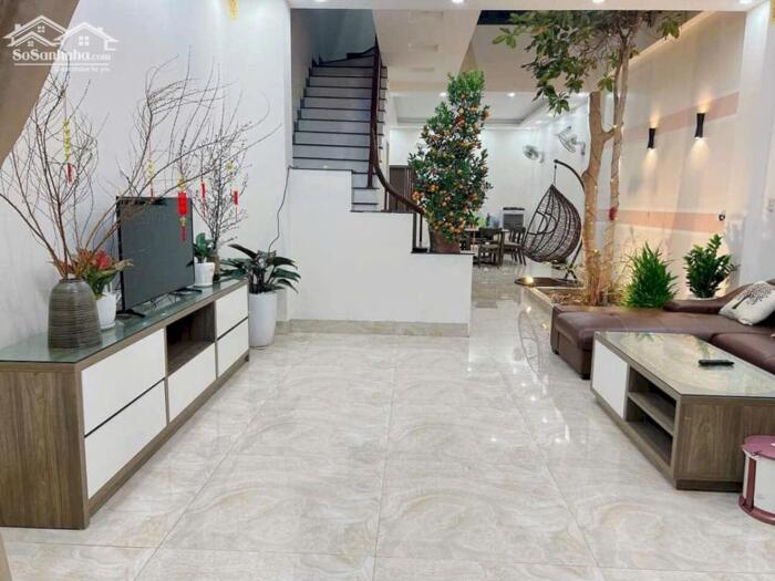 Hình ảnh Cho thuê nhà 3 tầng- 4pn đường Lương Văn Can - Vĩnh yên. 1