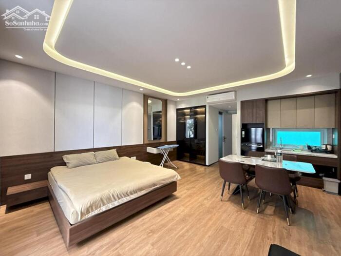 Hình ảnh Bán toà nhà mặt phố Chùa Láng 135m2 2 thang máy vỉa hè rộng 115 tỷ 2