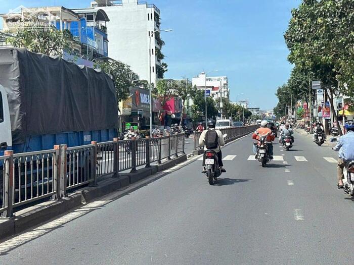 Hình ảnh CHDV 6 lầu mới ngang 7m 148m2 17PN full NT HXT Quang Trung gần chợ HTT chỉ 24.9 tỷ. 0