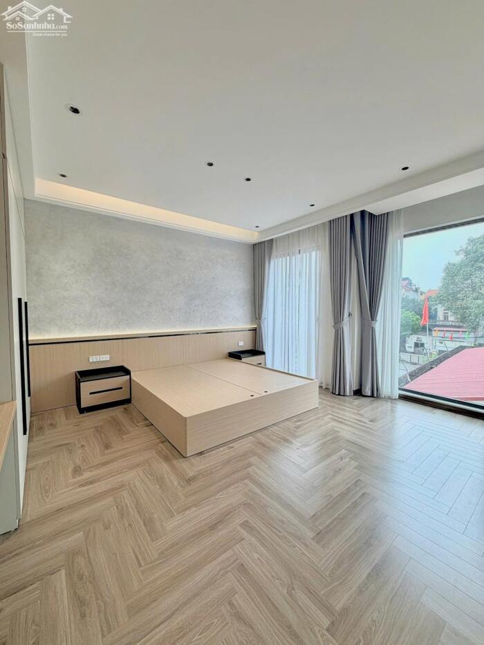 Hình ảnh Bán nhà mặt phố Đê La Thành 50m2 lô góc vỉa hè rộng kinh doanh tốt 18.99 tỷ 3