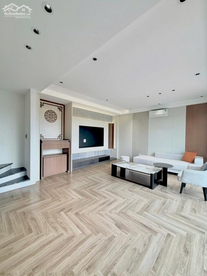 Hình ảnh Bán nhà mặt phố Đê La Thành 50m2 lô góc vỉa hè rộng kinh doanh tốt 18.99 tỷ 2