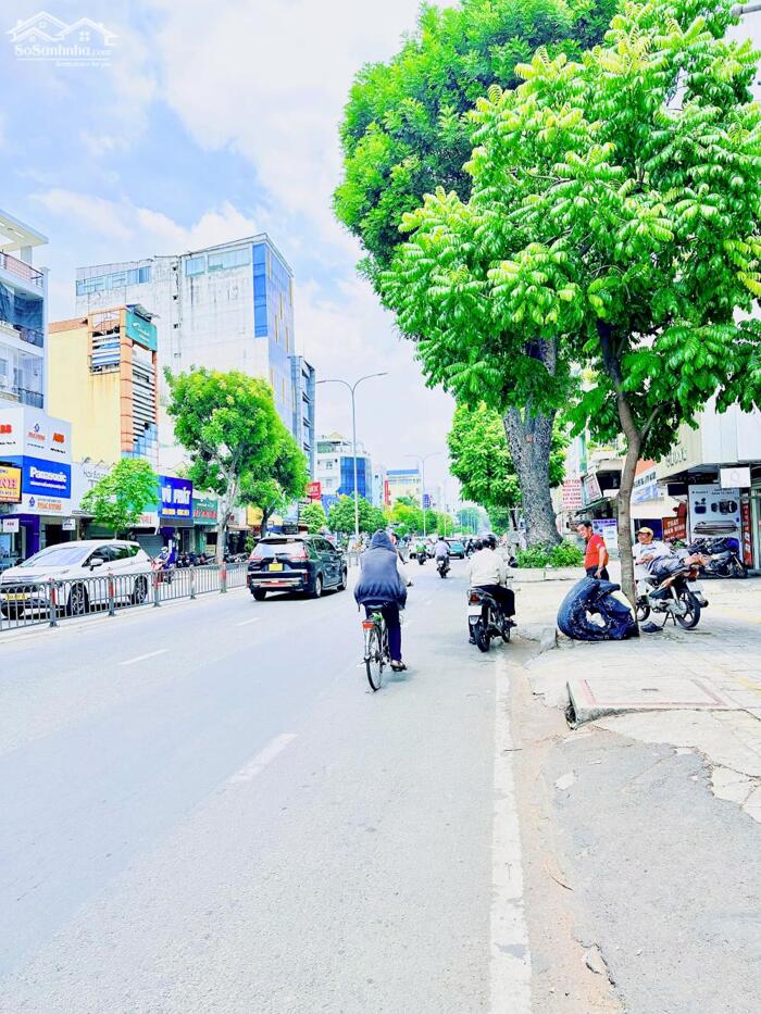 Hình ảnh Bán Nhà 2MT Trước Sau: 652 Đường 3/2 - Quận 10 1