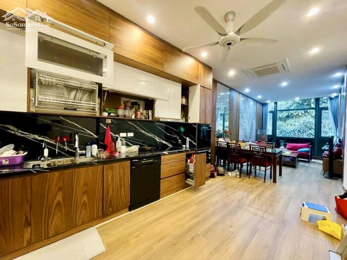 Hình ảnh Bán nhà Trung Hoà, Cầu Giấy, Phân Lô Vỉa Hè, 5 Tầng Thang Máy, Ô tô Tránh, Kinh Doanh Tốt 3