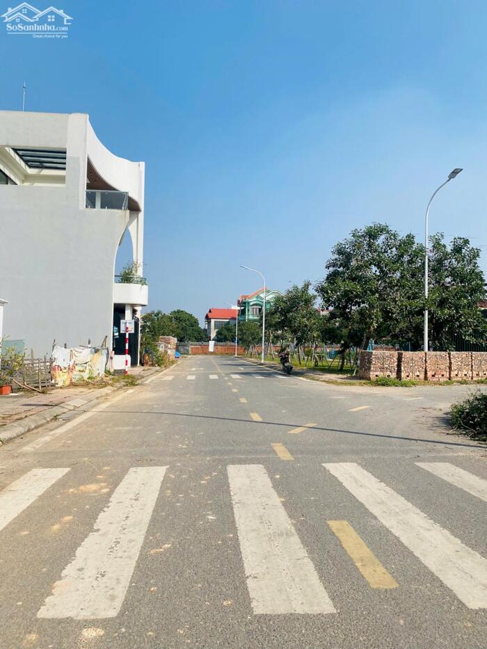 Hình ảnh Bán đất ĐG hồ Bảo Sơn, Liên Bảo. View vườn hoa 1