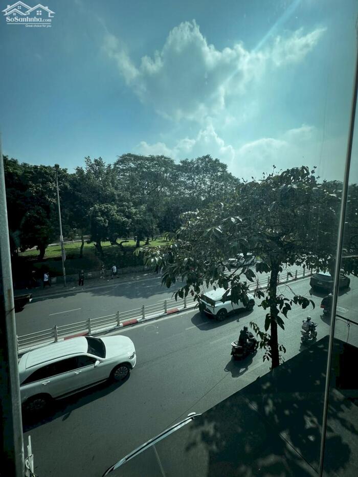 Hình ảnh Bán Nhà Mặt Phố Tôn Đức Thắng Đống Đa 108m2-6T Th/Máy 39,5 Tỷ Có Thương Lượng. 0