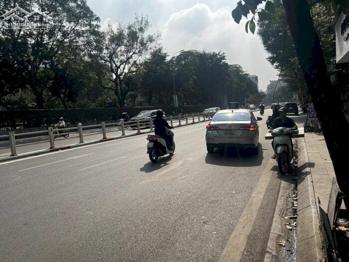 Hình ảnh Bán Nhà Mặt Phố Tôn Đức Thắng Đống Đa 108m2-6T Th/Máy 39,5 Tỷ Có Thương Lượng. 4