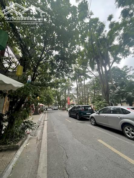 Hình ảnh Mặt Phố Trúc Bạch 100M2 4 Tầng 56 Tỷ 1 Sổ 1 Chủ Ô TÔ 2 Chiều 0